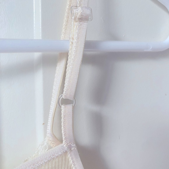 Burberry Lace Camisole - Picture 7 of 7